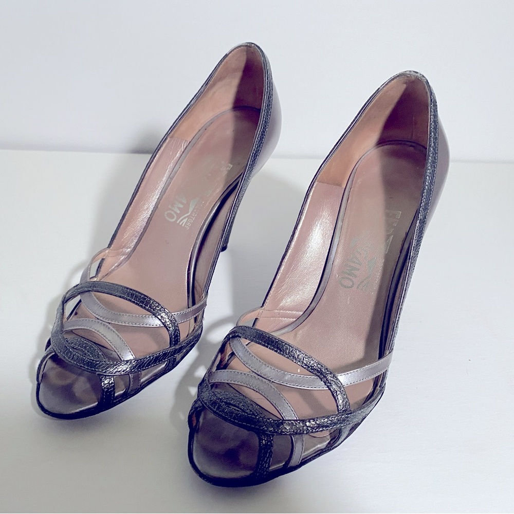 Salvatore Ferragamo Womens Gray Leather Heels Size 6.5 Made in Italy